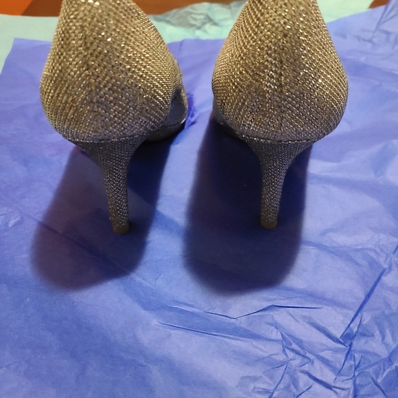 Bandolino open toe heels - Picture 4 of 7